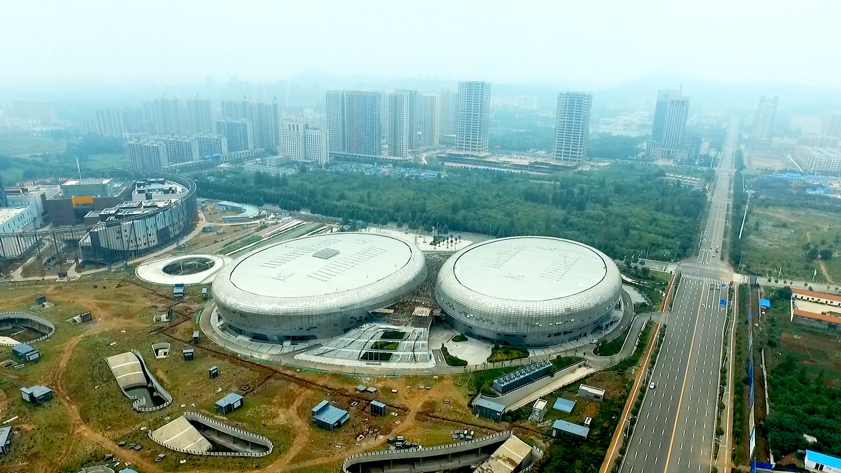 滕州市體育中心游泳館